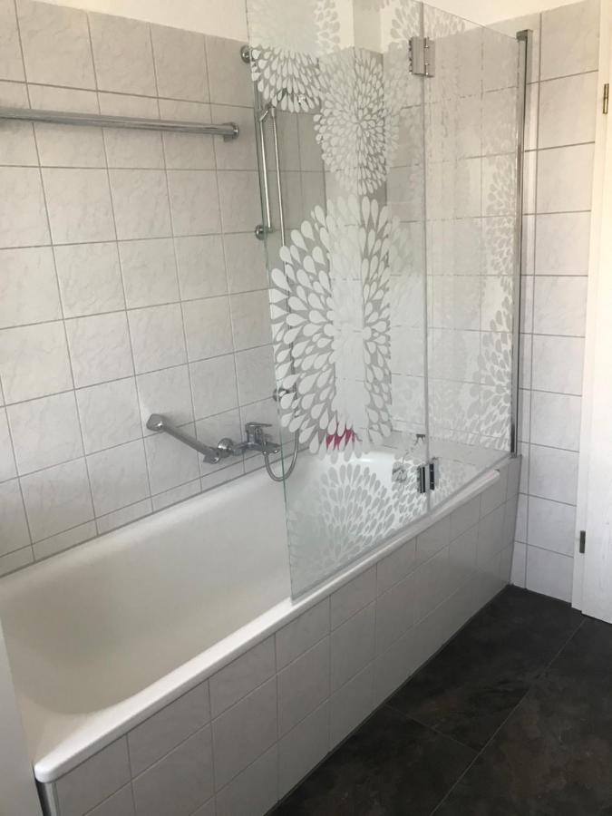 Moeblierte Wohnung Fuer Geschaeftsreisen/Ferienwohnung Plauen Stadtmitte Exterior foto